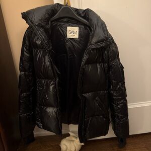 Medium SAM black puffer coat